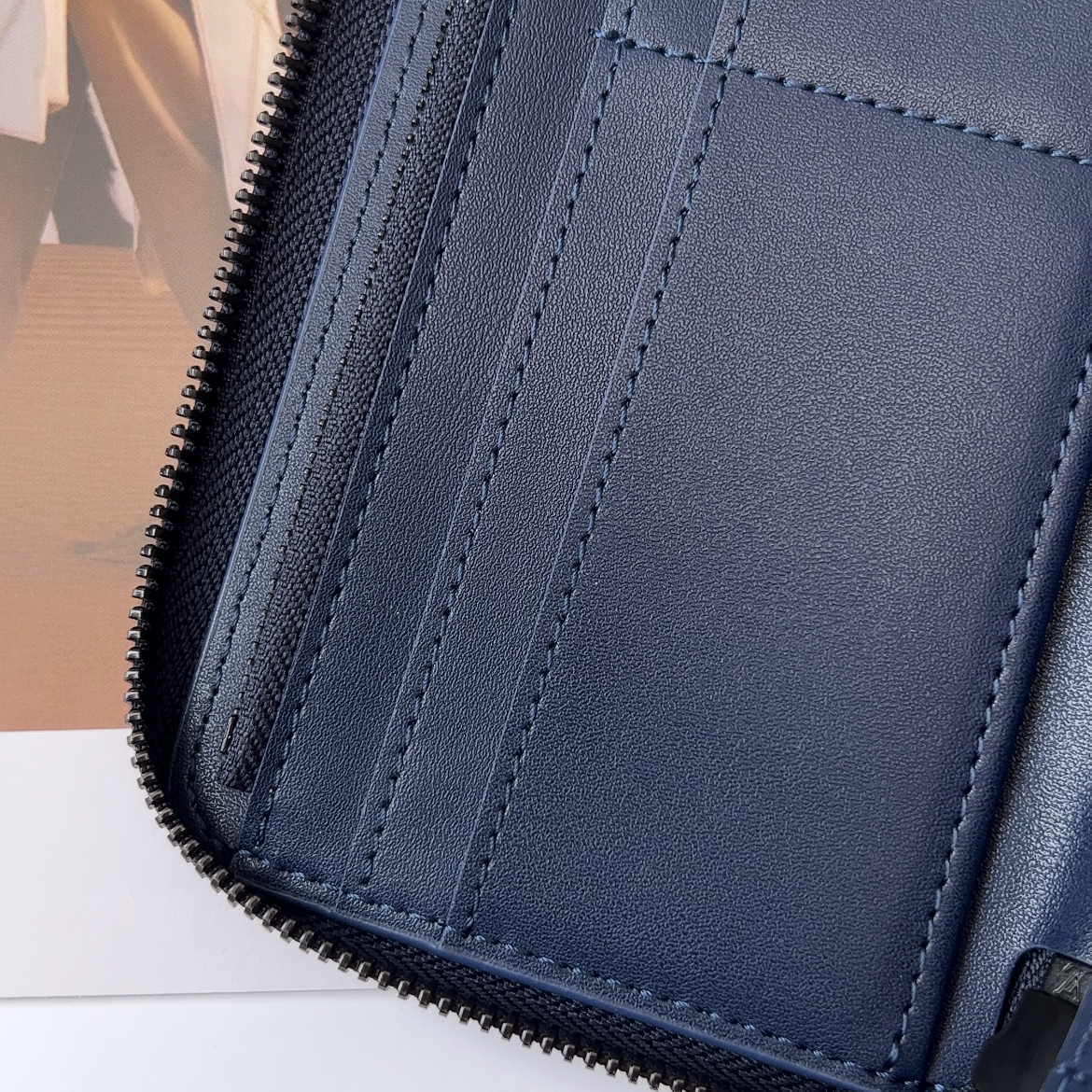 Louis Vuitton  Zippy Wallet Vertical（M11523）