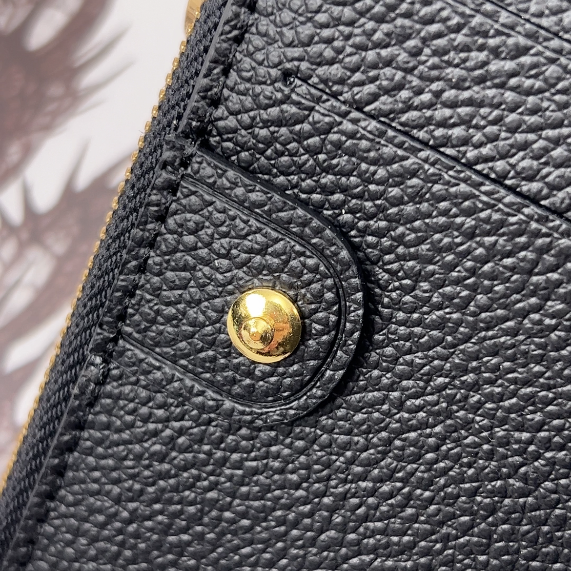 Louis Vuitton Portefeuille Lisa（M12536）