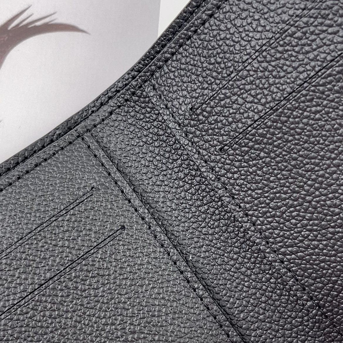 Louis Vuitton Portefeuille Lisa（M12536）