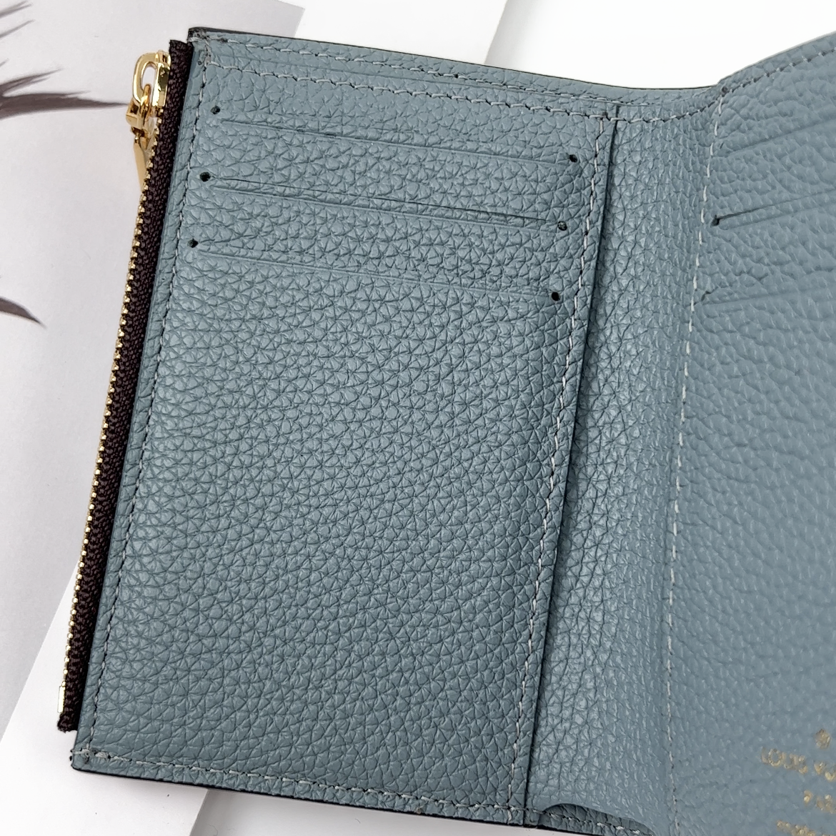 Louis Vuitton Victorine Wallet (M82640)