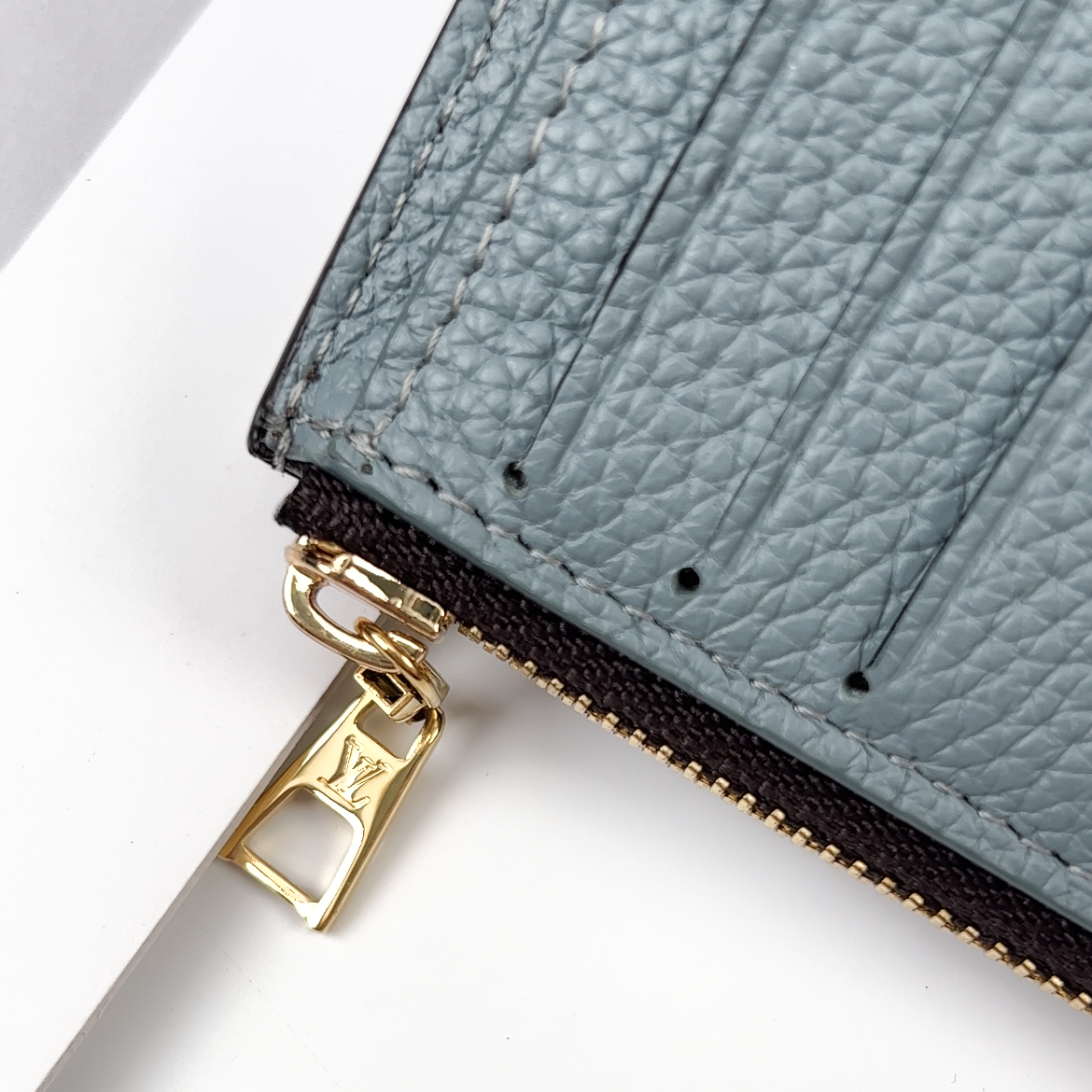Louis Vuitton Victorine Wallet (M82640)