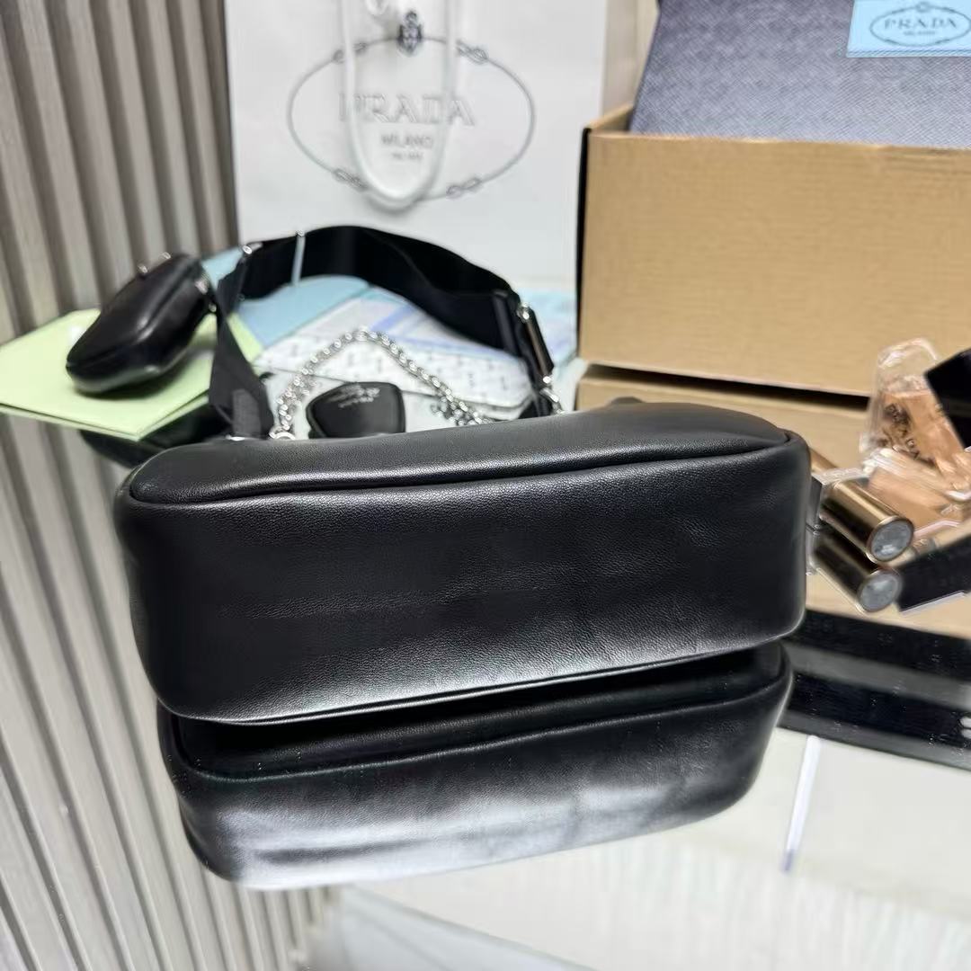 Prada Padded Nappa-Leather Re-Edition Shoulder Bag( 1BH204_2DYI_F0002_V_V9Z)