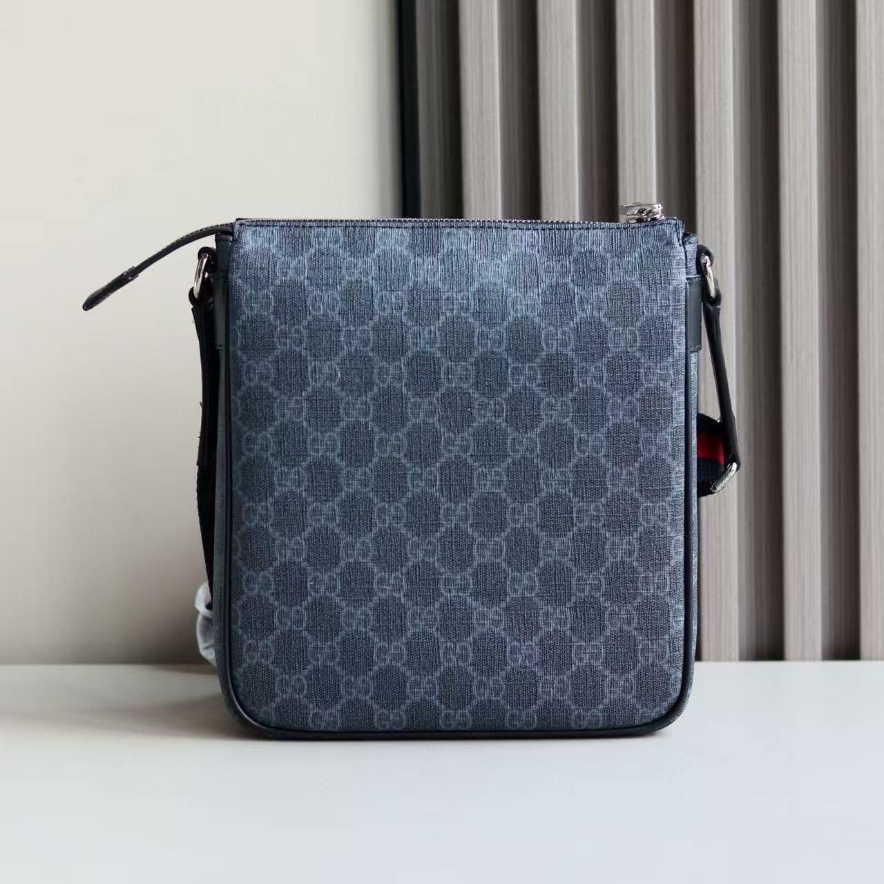GUCCI GG Black Small Messenger Bag (792082-FADJA-1042)