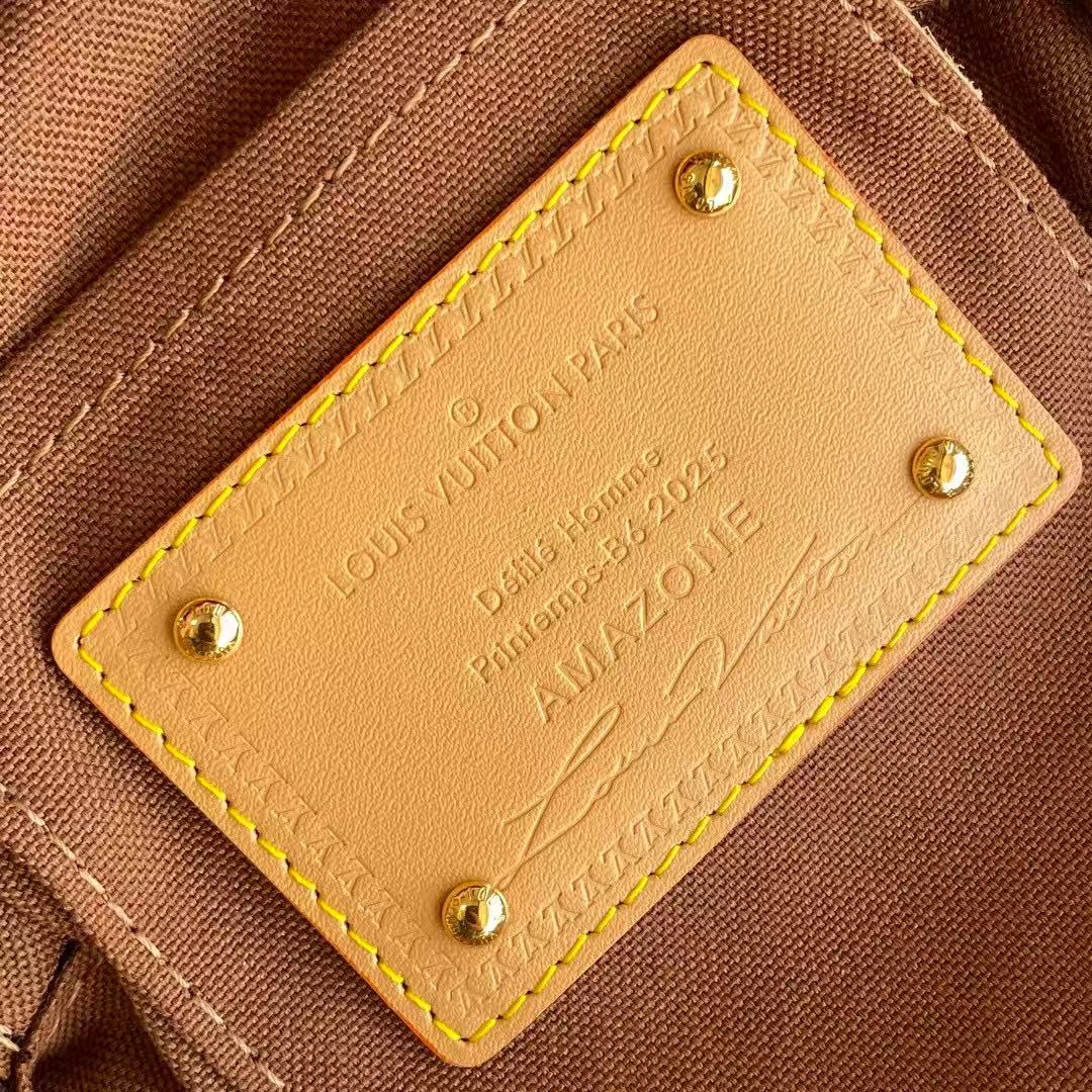 Louis Vuitton Monogram Amazon Shoulder Bag （M14014）