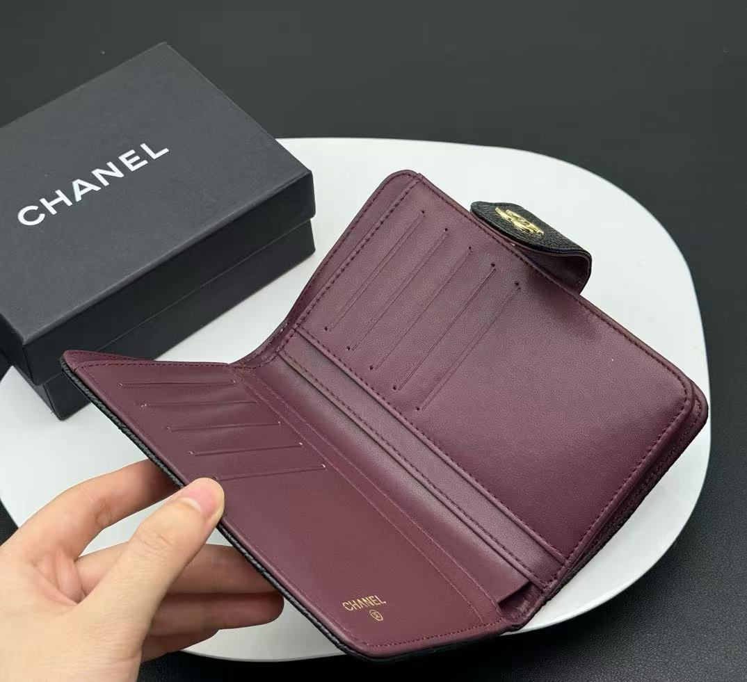 Chanel folding card holder（AP3791-B10583-C3906）