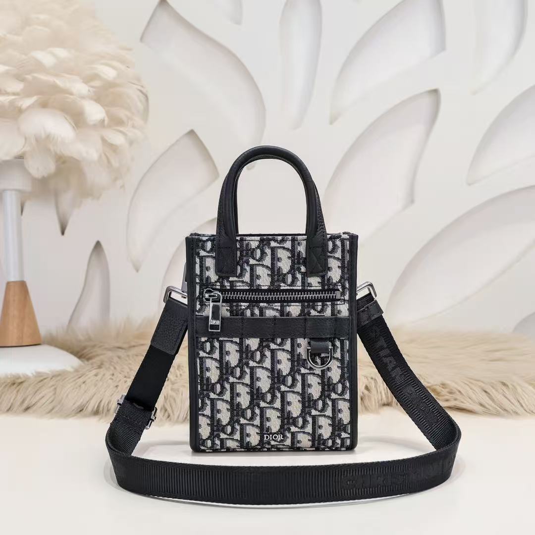 Dior Safari North-South Mini Tote Bag Dior Oblique Jacquard and Grained Calfskin "Beige/Black"（2ESWS017YKY_H27E）