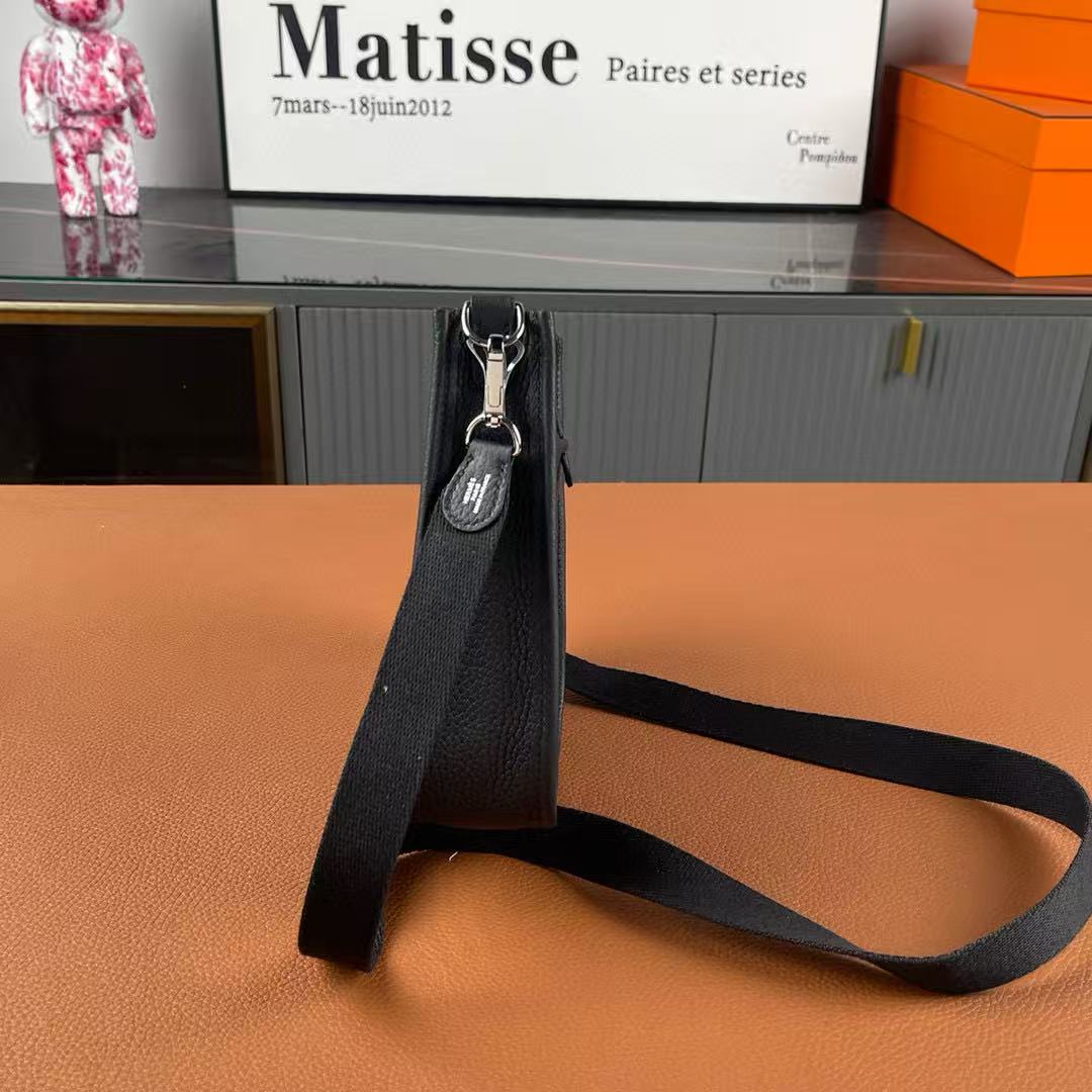 HERMES Mini Evelyn 16 TPM Bag Caban （H069426CKDS）