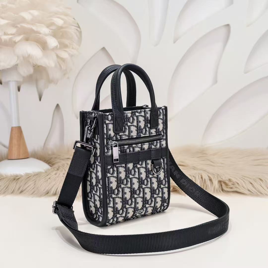Dior Safari North-South Mini Tote Bag Dior Oblique Jacquard and Grained Calfskin "Beige/Black"（2ESWS017YKY_H27E）