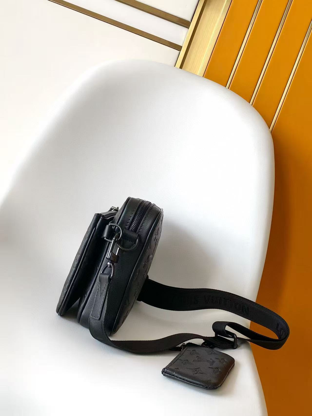 Louis Vuitton Trio Messenger Bag, Monogram Shadow Leather（M26713）