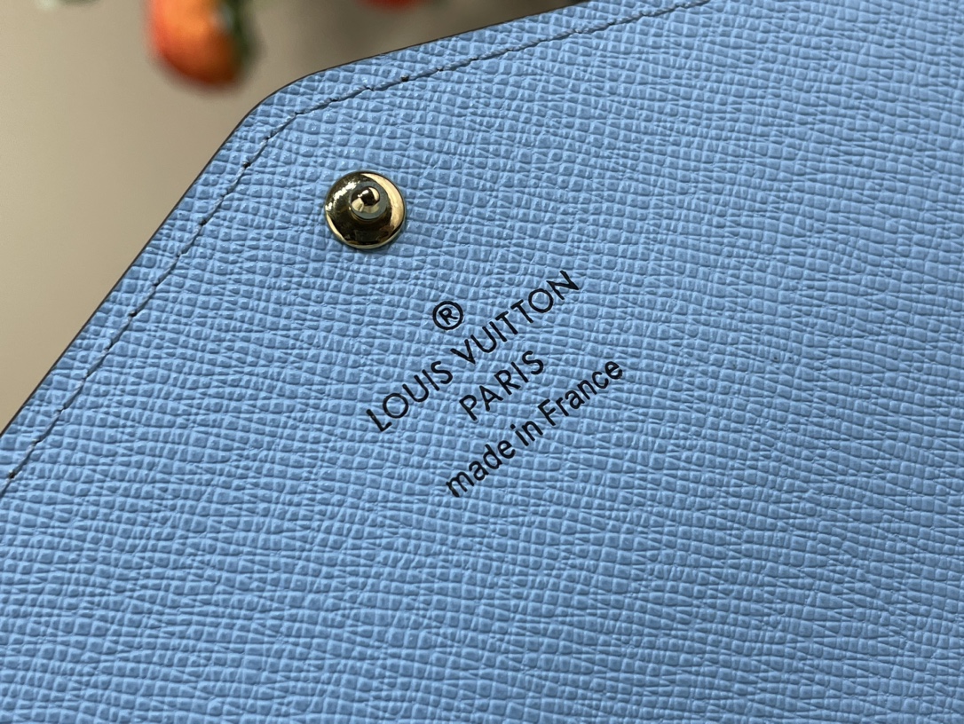 Louis Vuitton wallet (M83276-1）