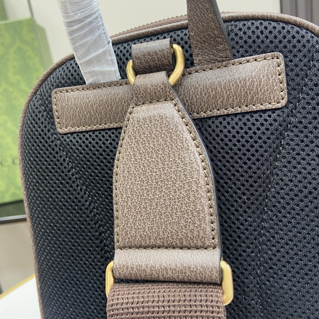 GUCCI GG crossbody bag（779915 FAC5O 9778）