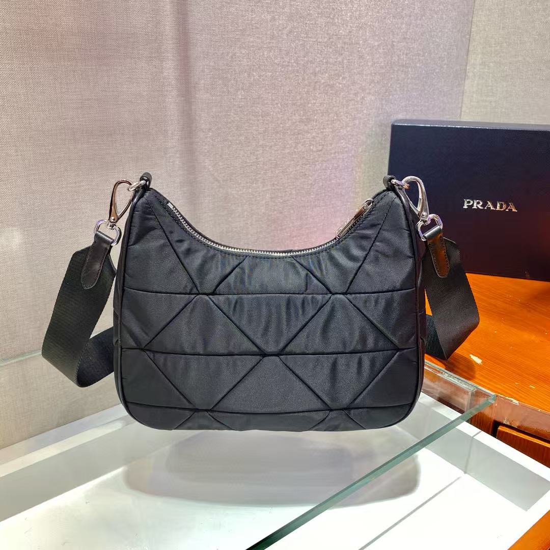 PRADA Padded Re-Nylon Shoulder Bag "Black"( 1BC151_RDJN_F0002_V_D9M)