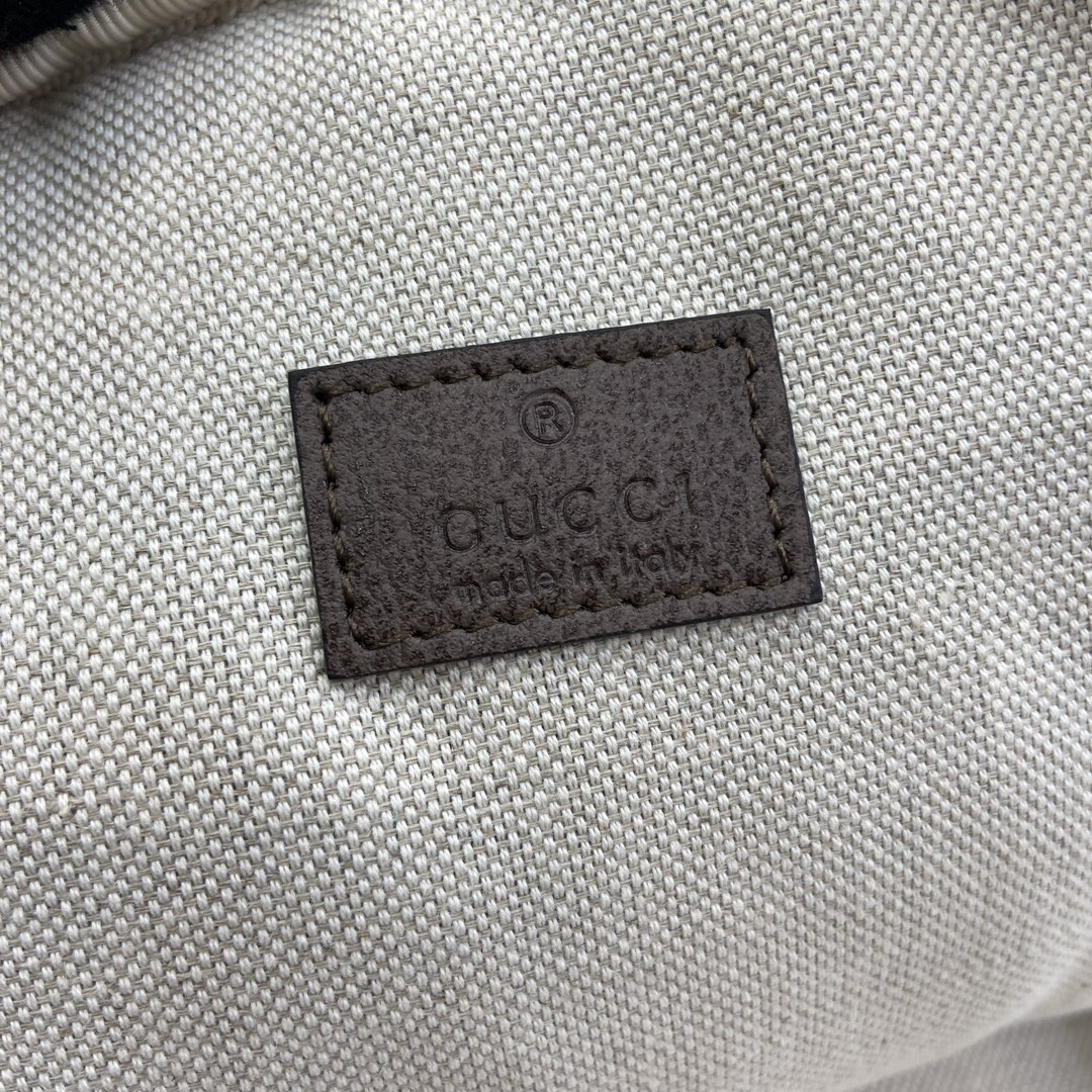 GUCCI GG crossbody bag（779915 FAC5O 9778）