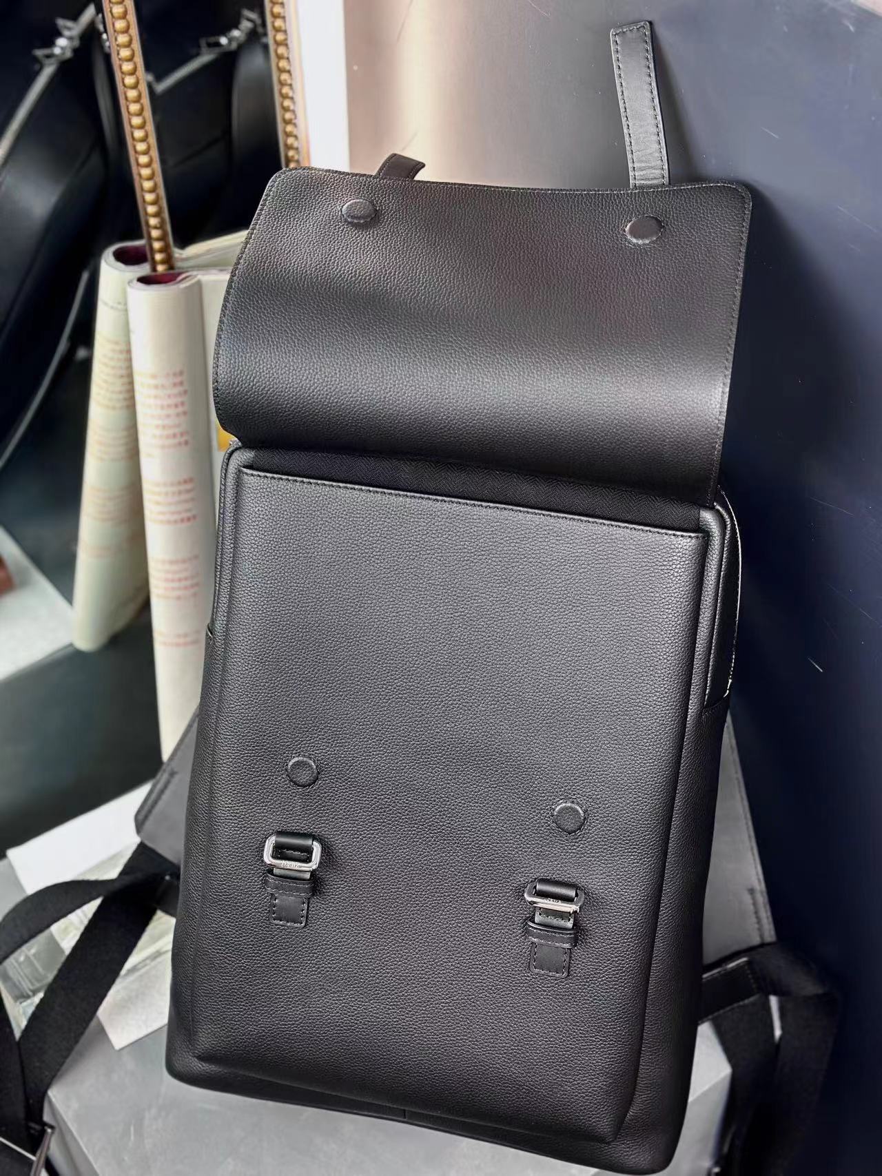 LOEWE 1100 MILTARY BACKPACK, black（B553J18X03-1100）