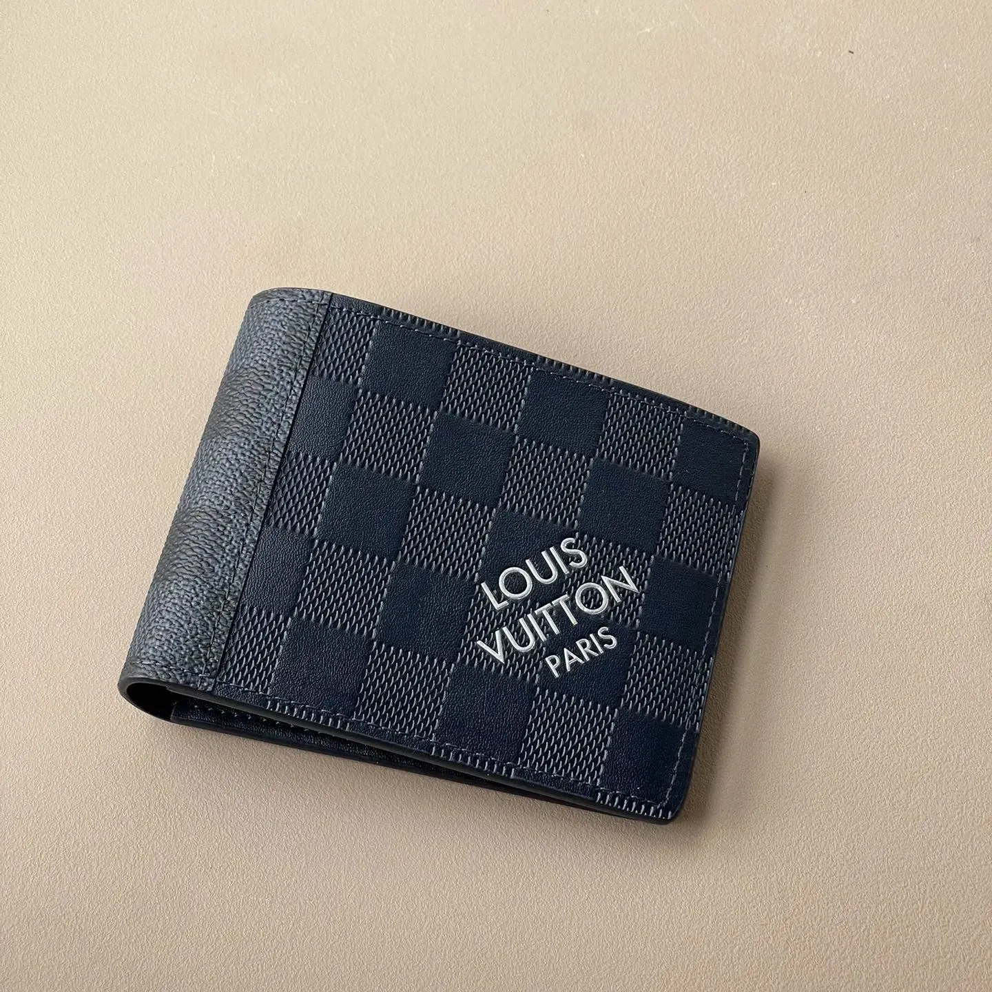 Louis Vuitton Slender Wallet（M83128）