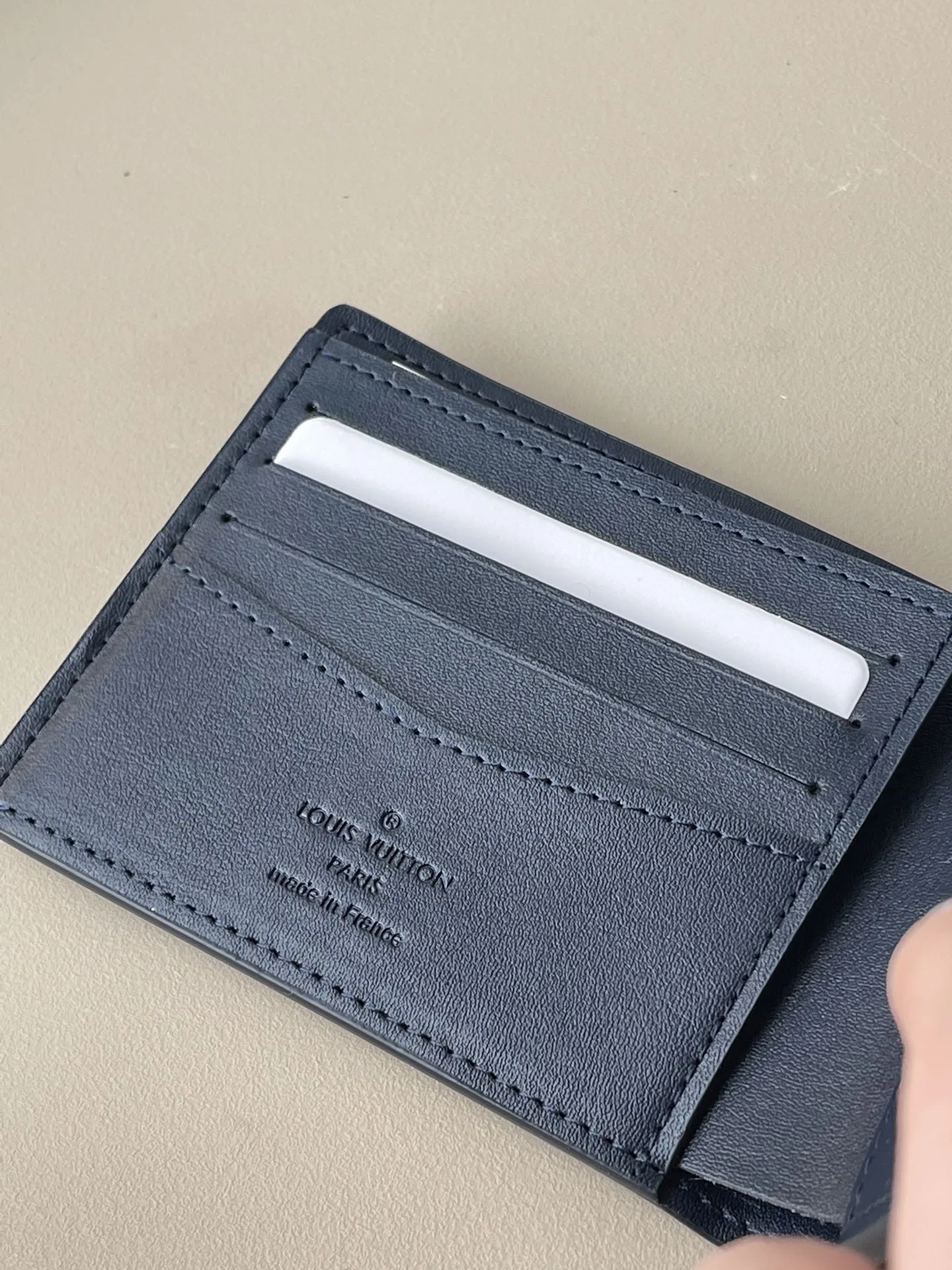 Louis Vuitton Slender Wallet（M83128）
