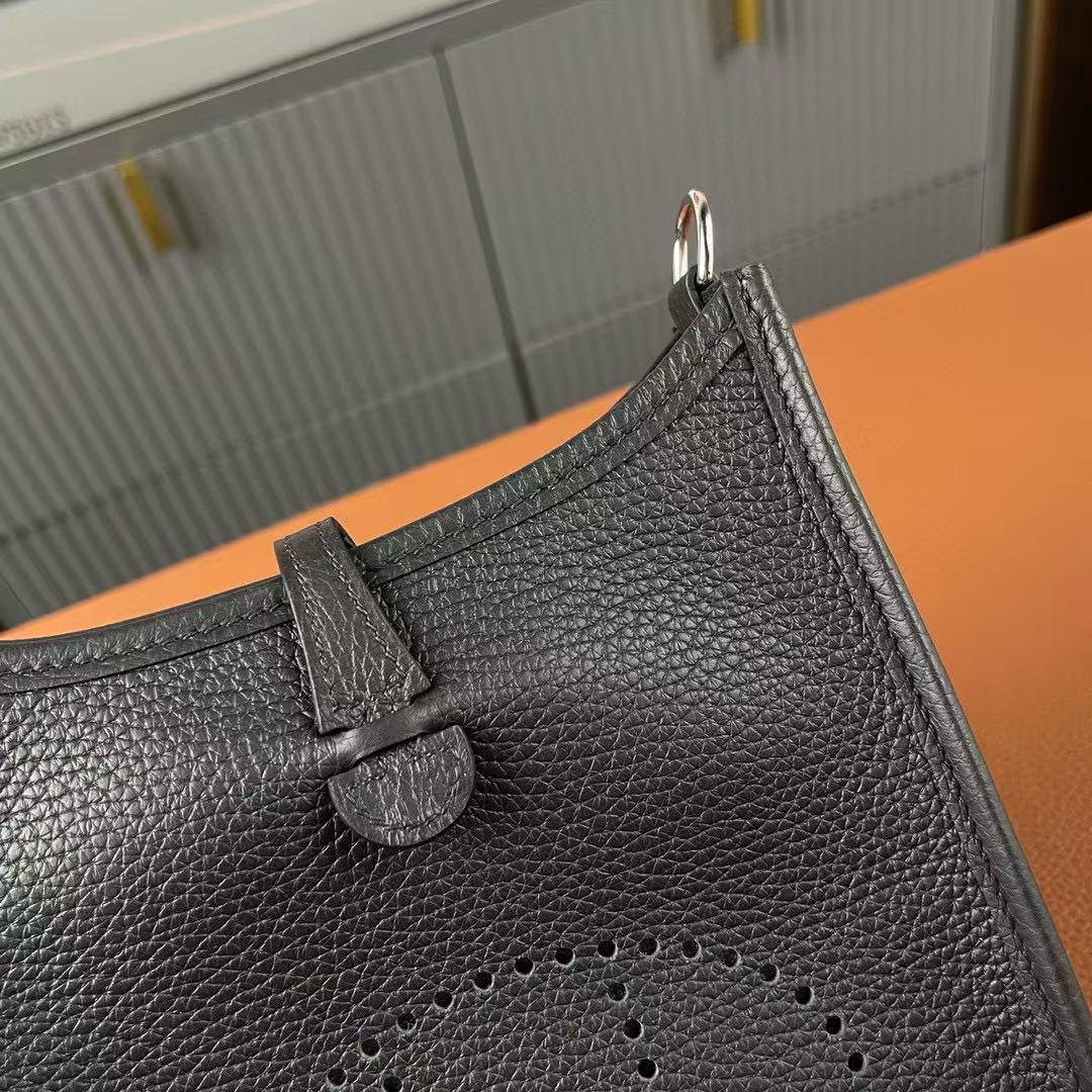 HERMES Mini Evelyn 16 TPM Bag Caban （H069426CKDS）