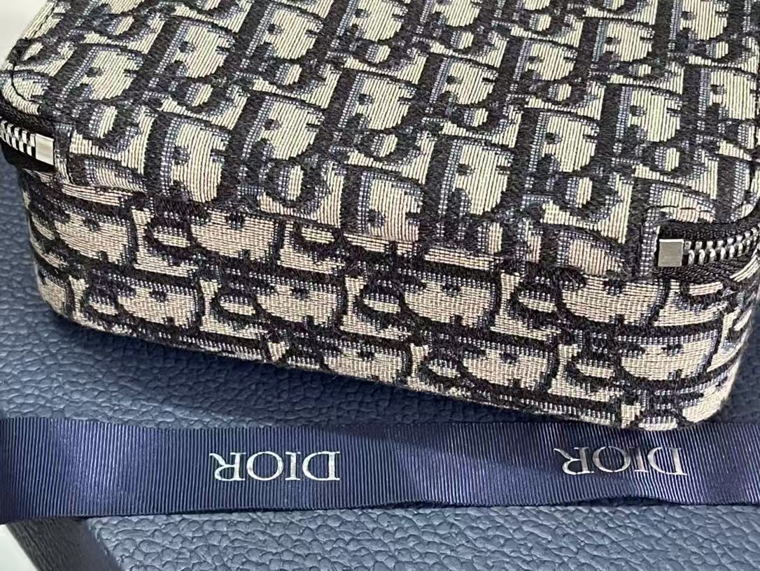 Dior Zip pouch with strap Dior Oblique Jacquard（2OBBC119YSE-H05E）