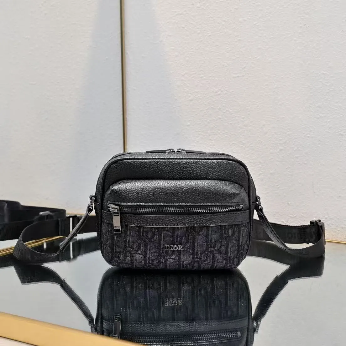 Dior Oblique Jacquard Canvas With Grainy Calfskin Messenger Bag, Shoulder Bag, Crossbody Bag（2ESWS034YKS-H27E）