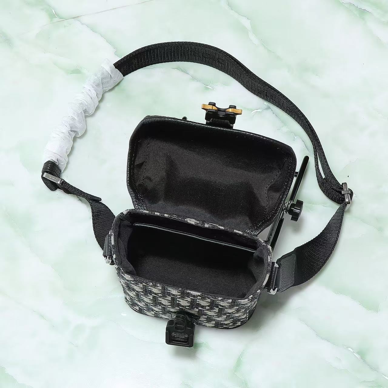 Dior Hit The Road Cotton Messenger Bag, Shoulder Bag（2HTCA544YKY-H27E）