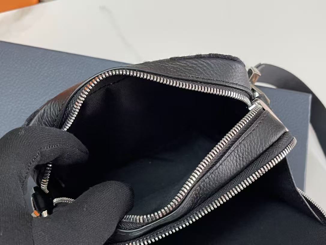 Dior Zip pouch with strap Dior Oblique Jacquard（2OBBC119YSE-H05E）
