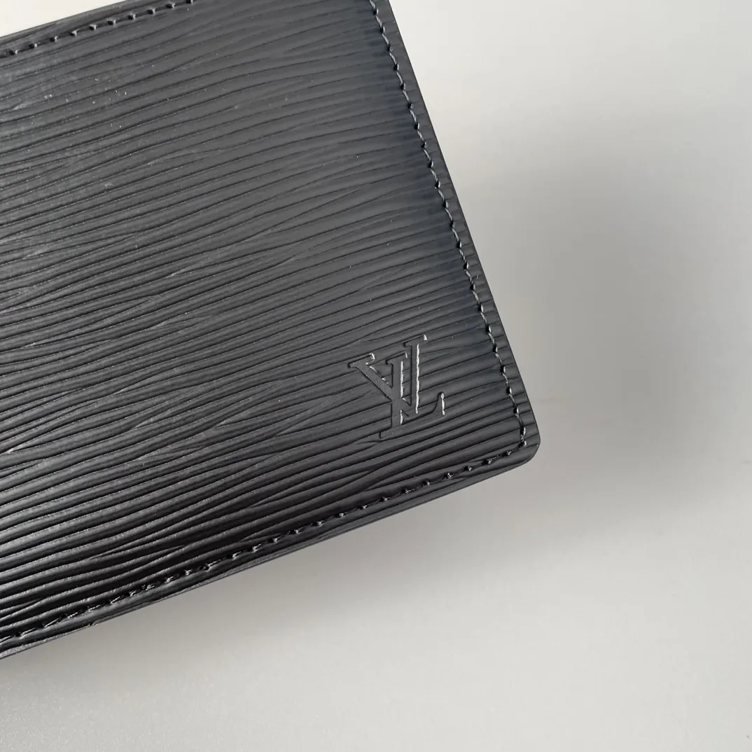 Louis Vuitton Portefeuille Multiple（M61695）