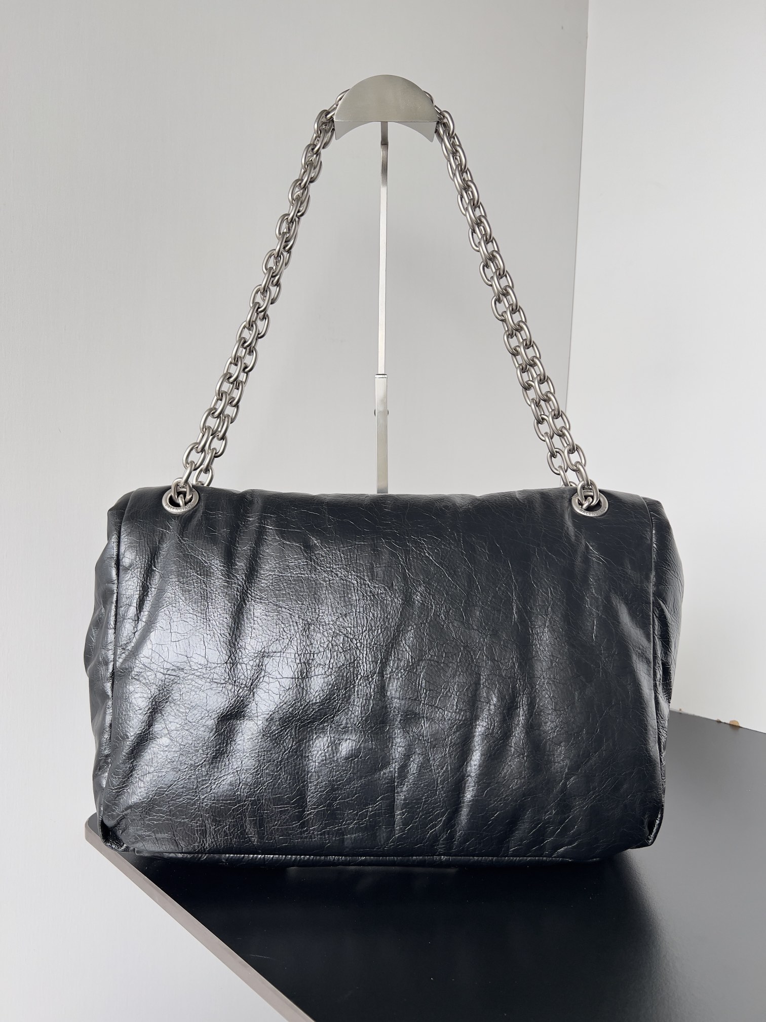 Balenciaga MONACO Medium Chain Bag（7659452AASA1000）