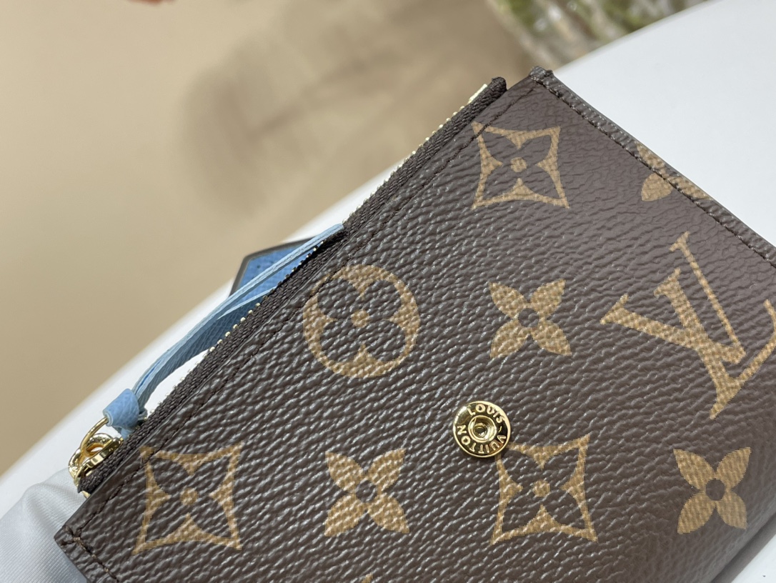 Louis Vuitton wallet (M62472-1）