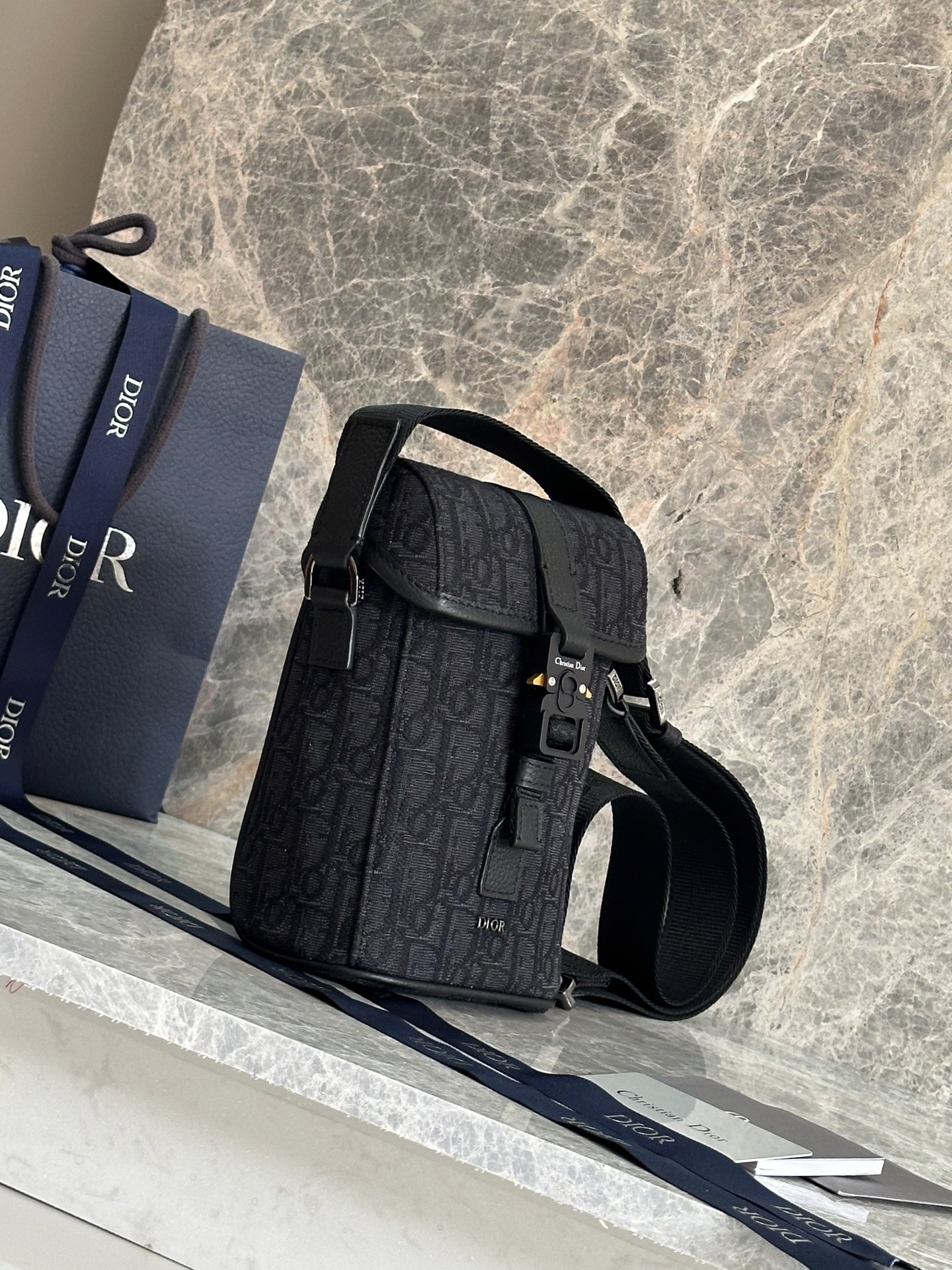 Dior Hit The Road Cotton Messenger Bag, Shoulder Bag（2HTCA544YKY-H27E）