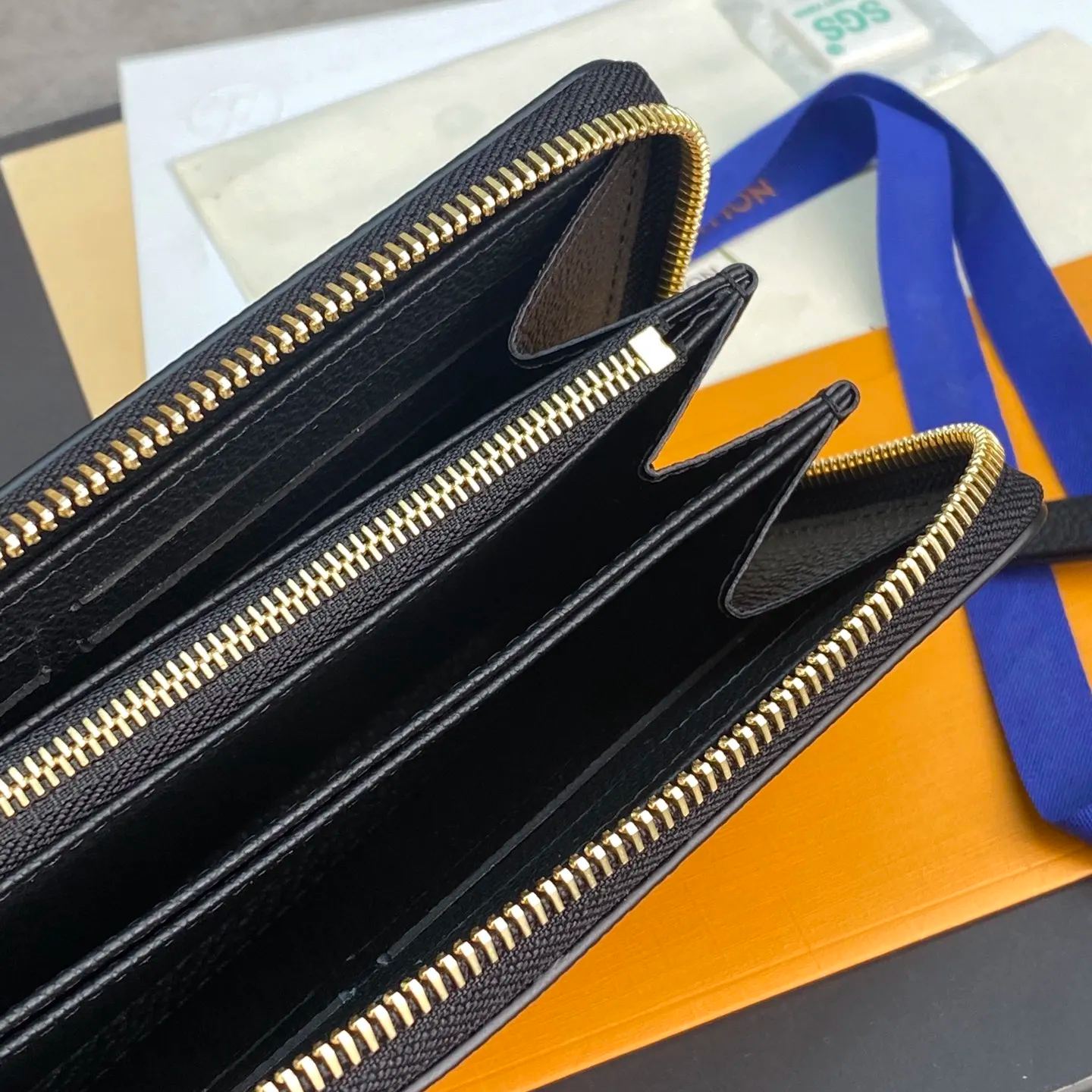 Louis Vuitton Zippy Wallet（M11547）