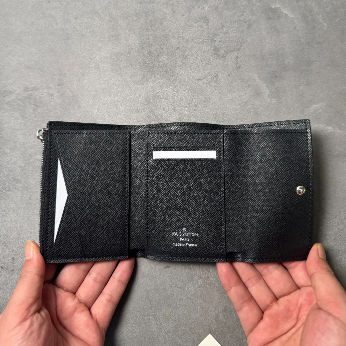 Louis Vuitton wallet （M12598）