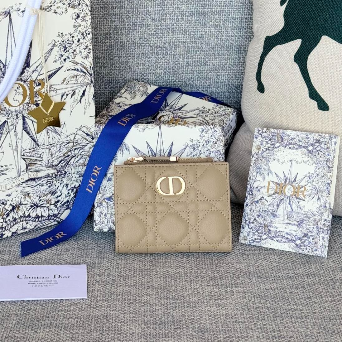 Dior 30 Montaigne Dahlia Wallet（S5173UWHC-M900）