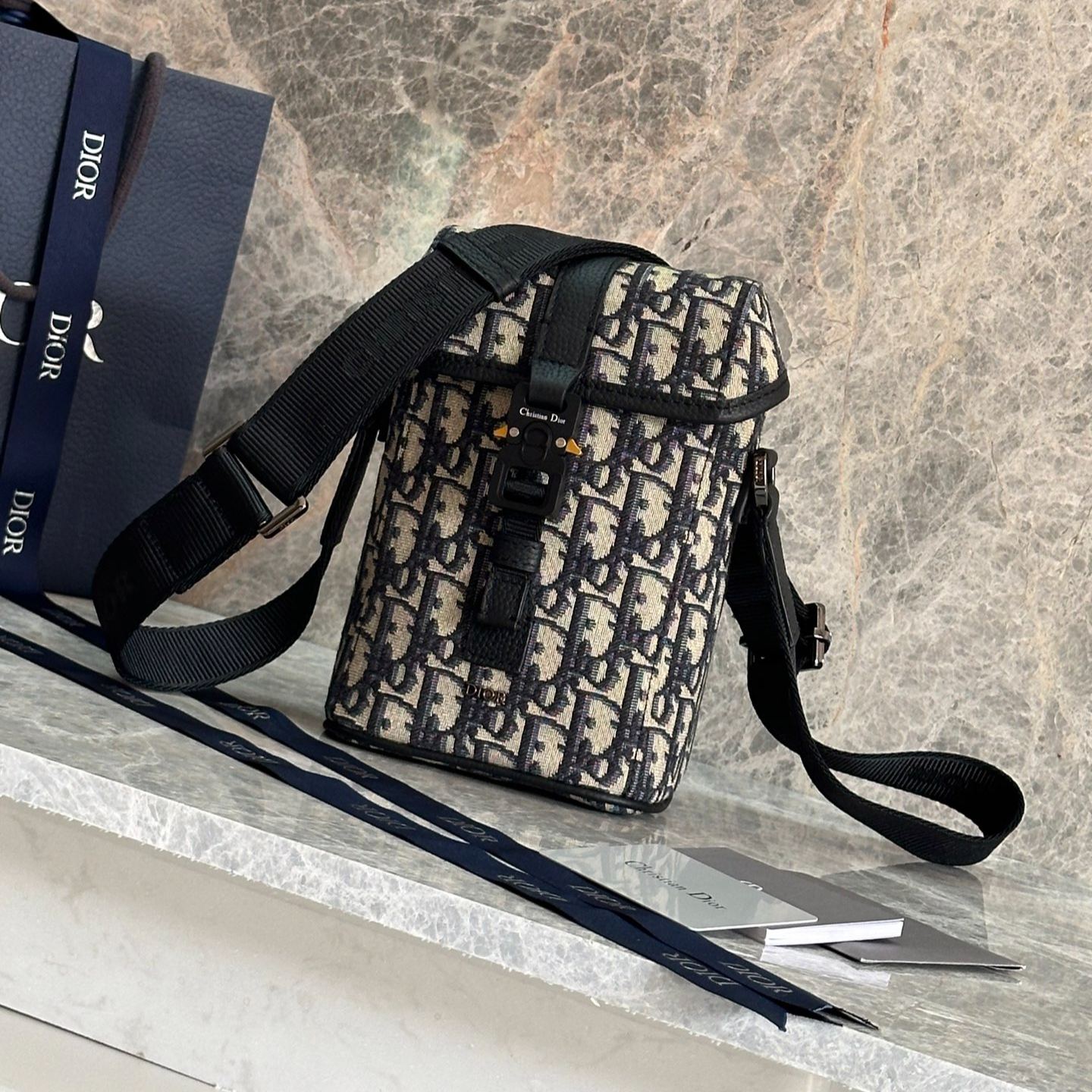 Dior Hit The Road Cotton Messenger Bag, Shoulder Bag（2HTCA544YKY-H27E）