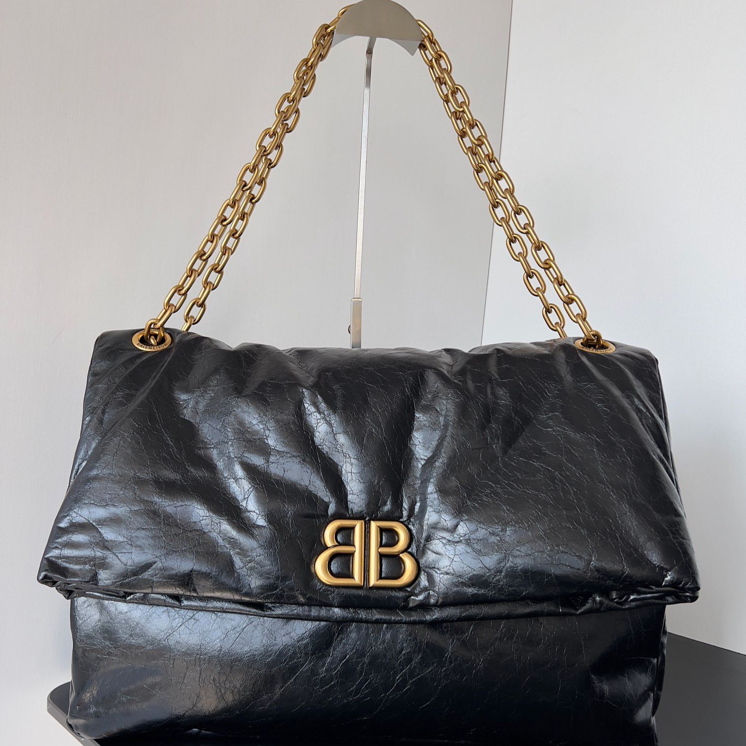 BALENCIAGA Monaco Medium Chain Bag "Black"（7659452AAR81000）