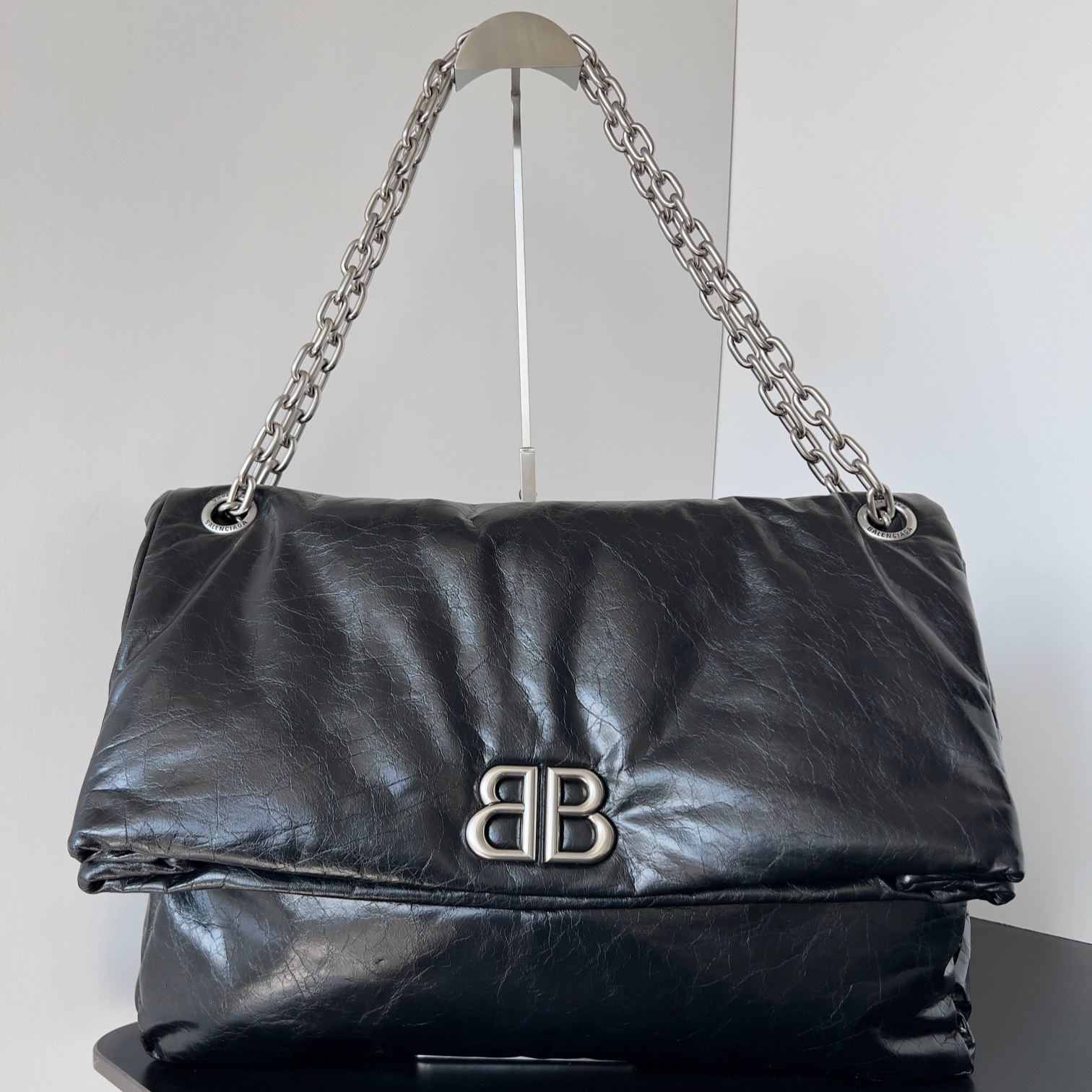 Balenciaga MONACO Medium Chain Bag（7659452AASA1000）