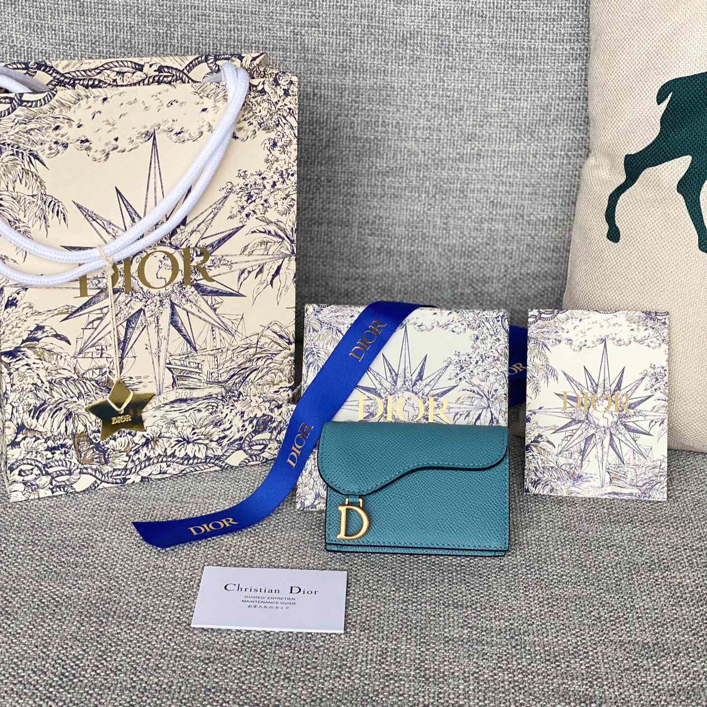 Dior goatskin saddle flap card holder（S5611CCEH-M01Z）