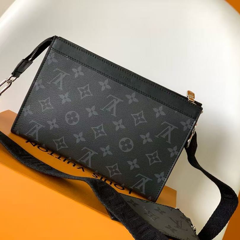 LOUIS VUITTON Gaston Wearable Wallet Monogram Eclipse（M81124）