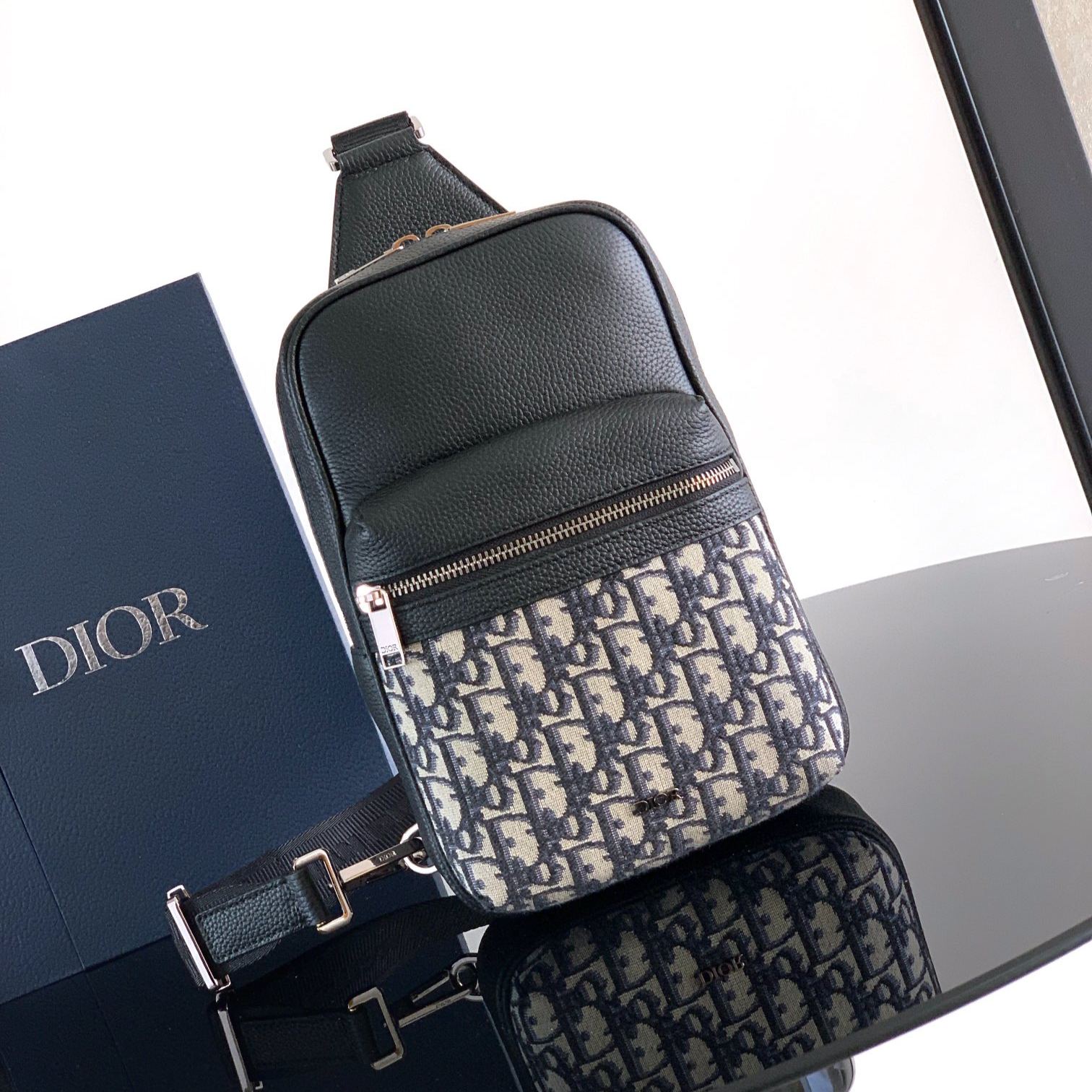 DIOR Rider 2.0 Shoulder Bag（1ESBO065YKS-H27E）