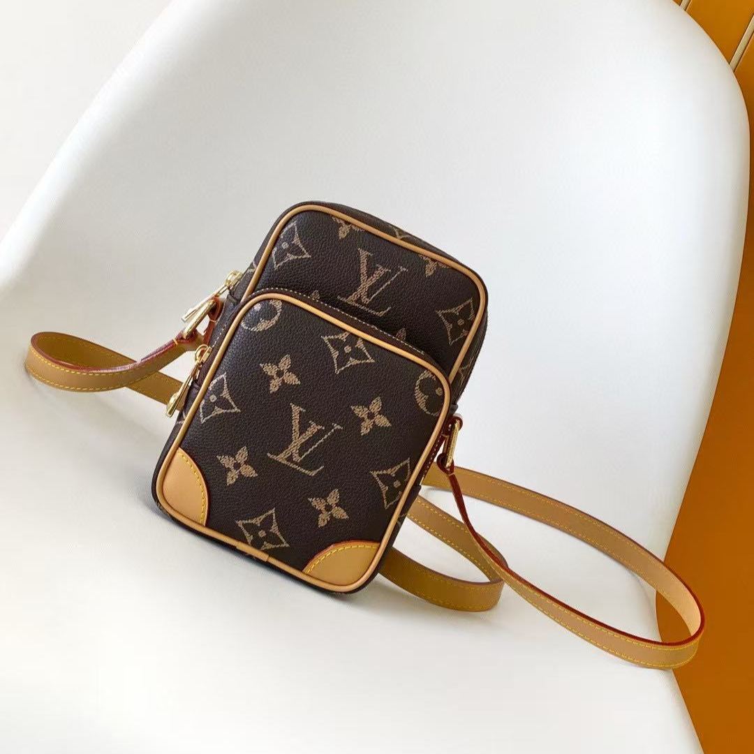 Louis Vuitton Monogram Amazon Shoulder Bag （M14014）