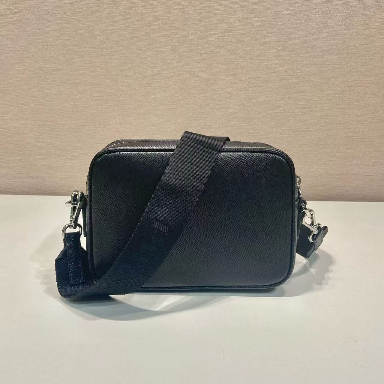 Prada Saffiano leather shoulder bag (2VH170VOOO9Z2)