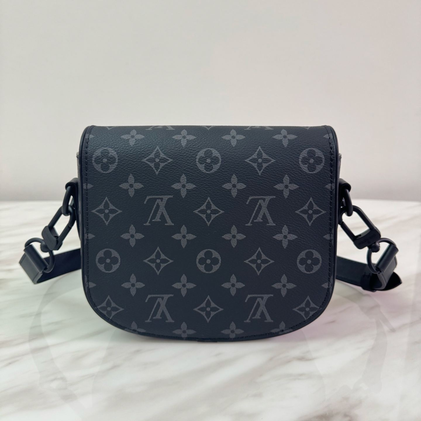 Louis Vuitton Montsouris Messenger PM（M12519）