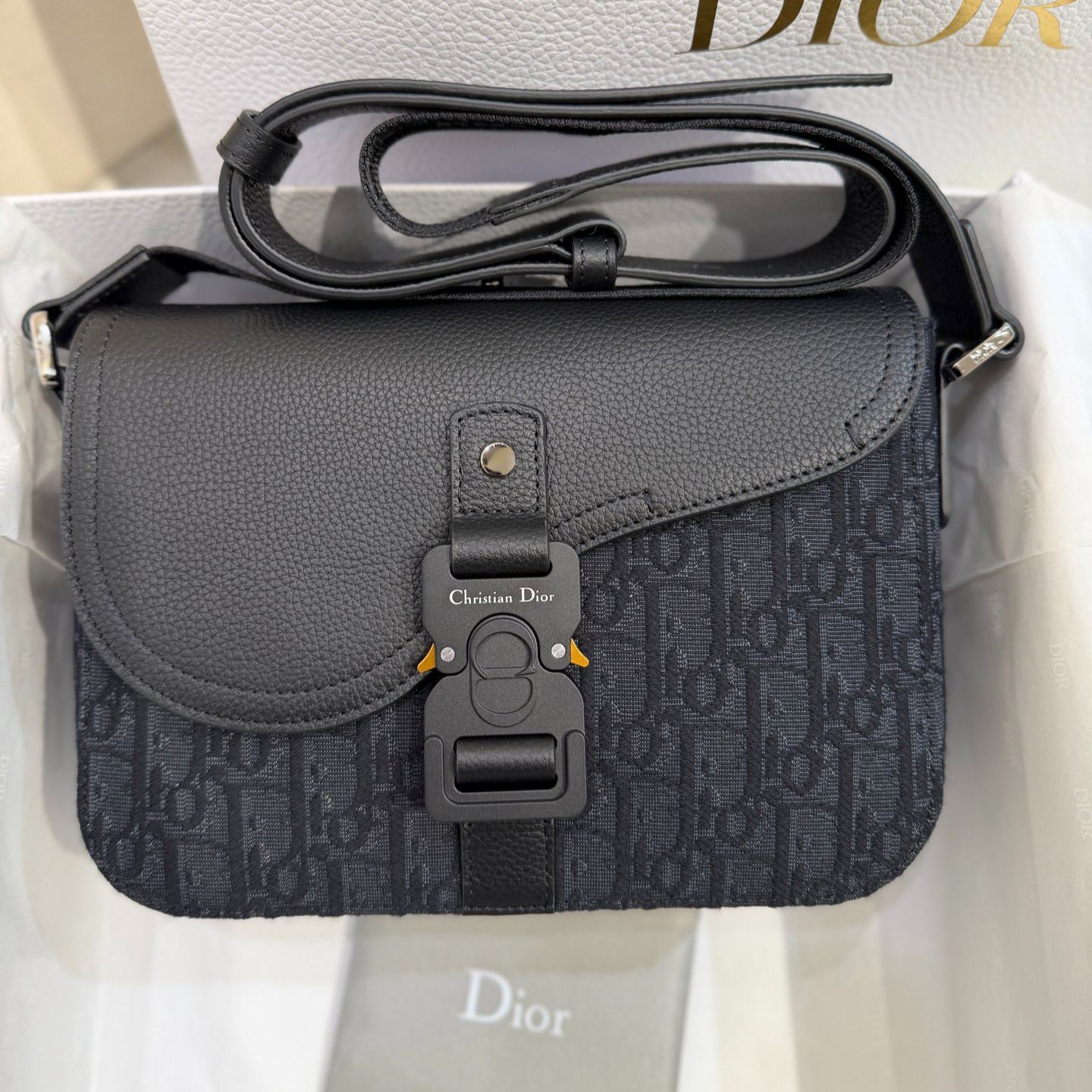 DIOR Small Saddle Flap Messenger Bag（1ADPO049YKS_H00N）
