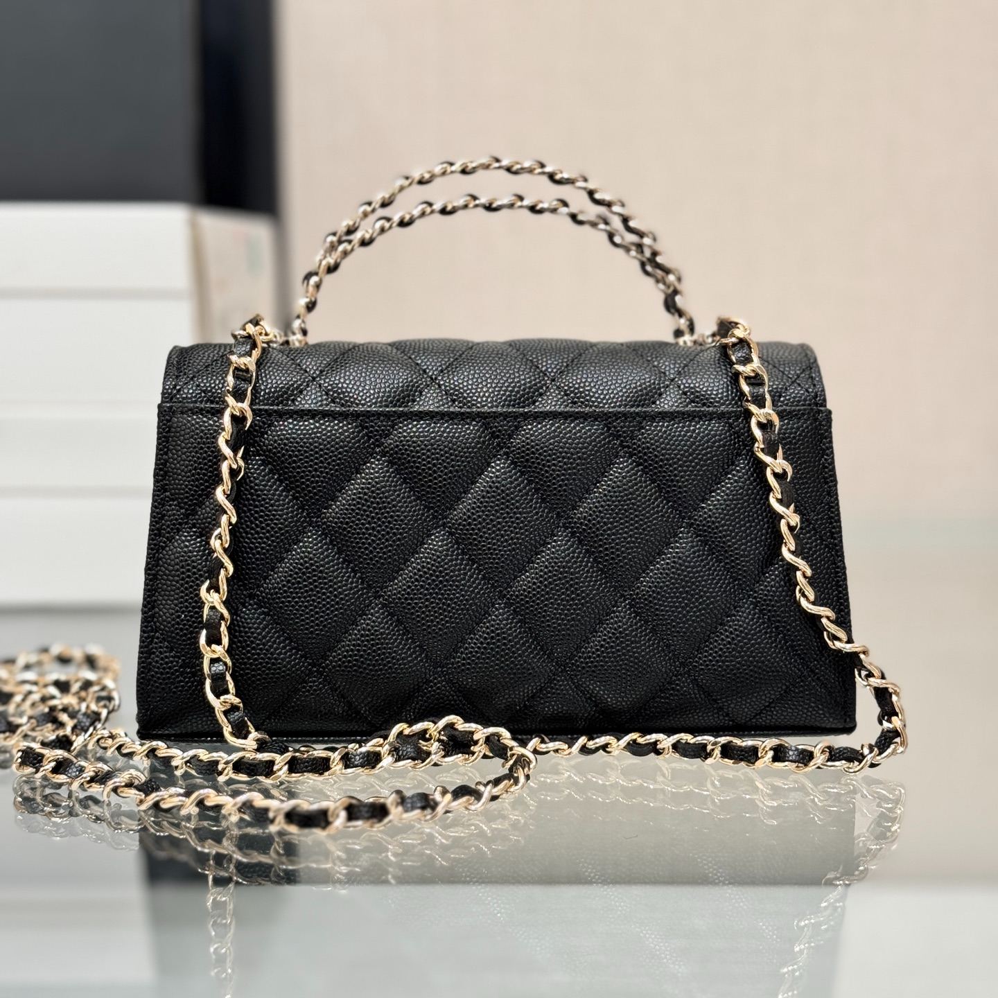 Chanel flip phone case Kelly cross chain（AP3238 B10307 94305）