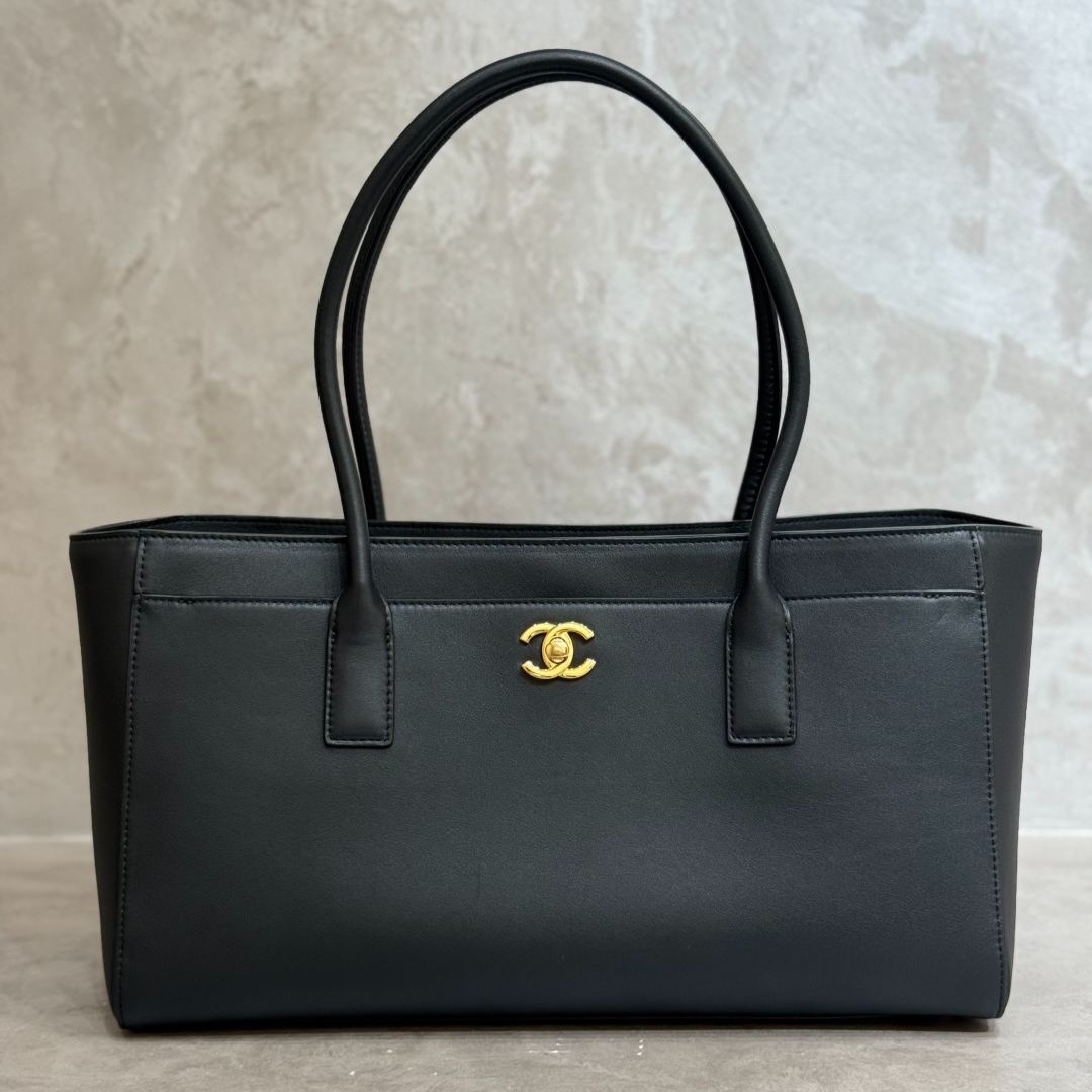 Chanel Executive Tote Handbag（AS6243 B23023 94305）