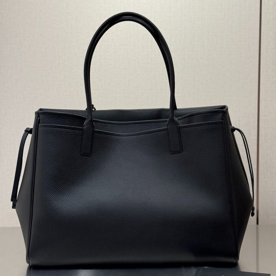 CHANEL Large Shopping Bag（AS6289 B24248 94305）