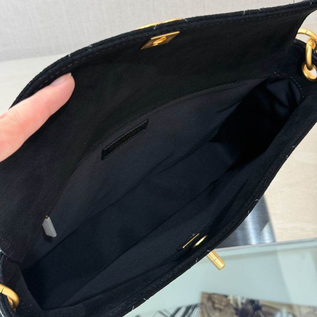 CHANEL Hobo Shoulder Bag（AS5883 B22544 94305）