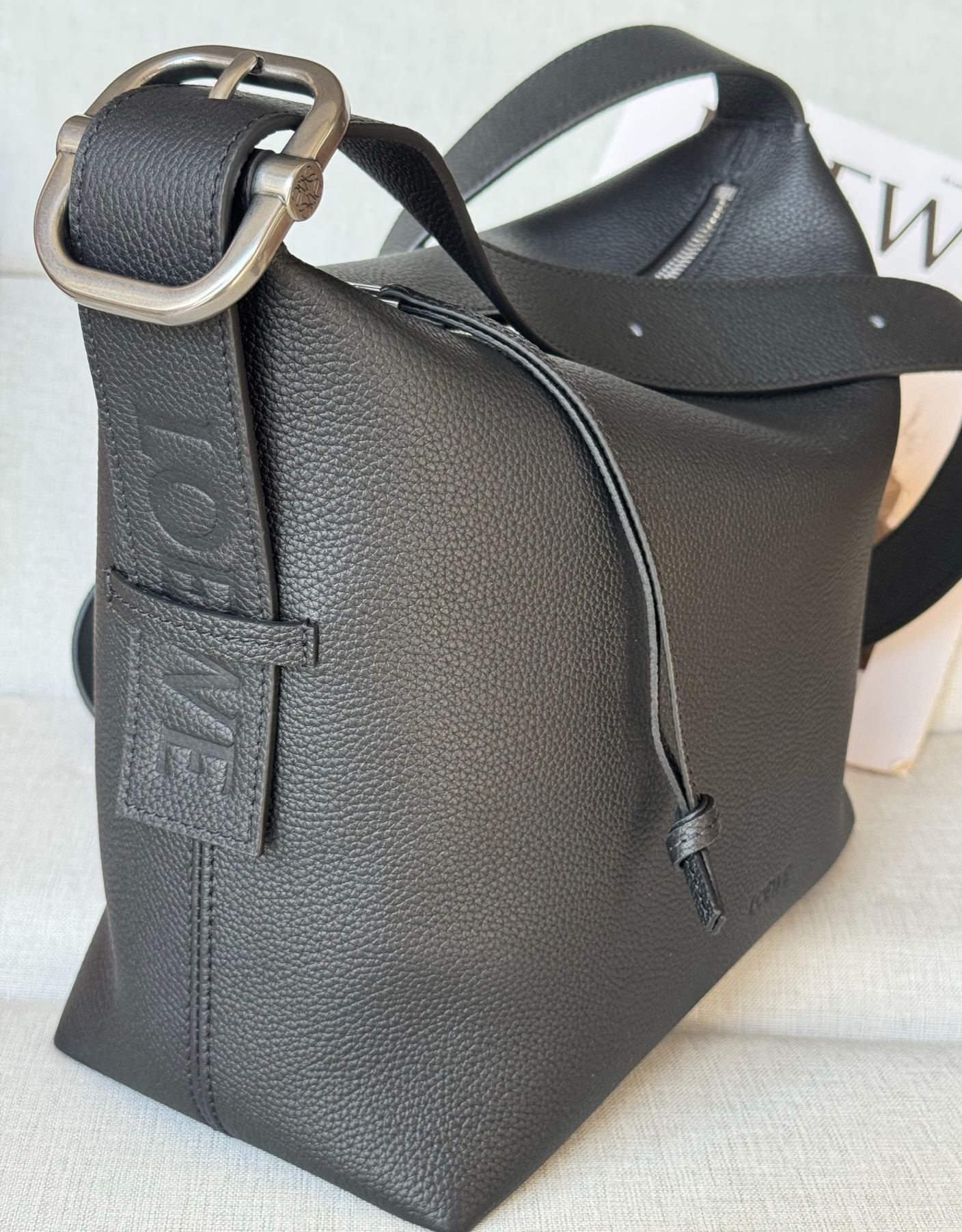 LOEWE Loop Hobo (Supple Grain Calf)（BB22CMDX01）