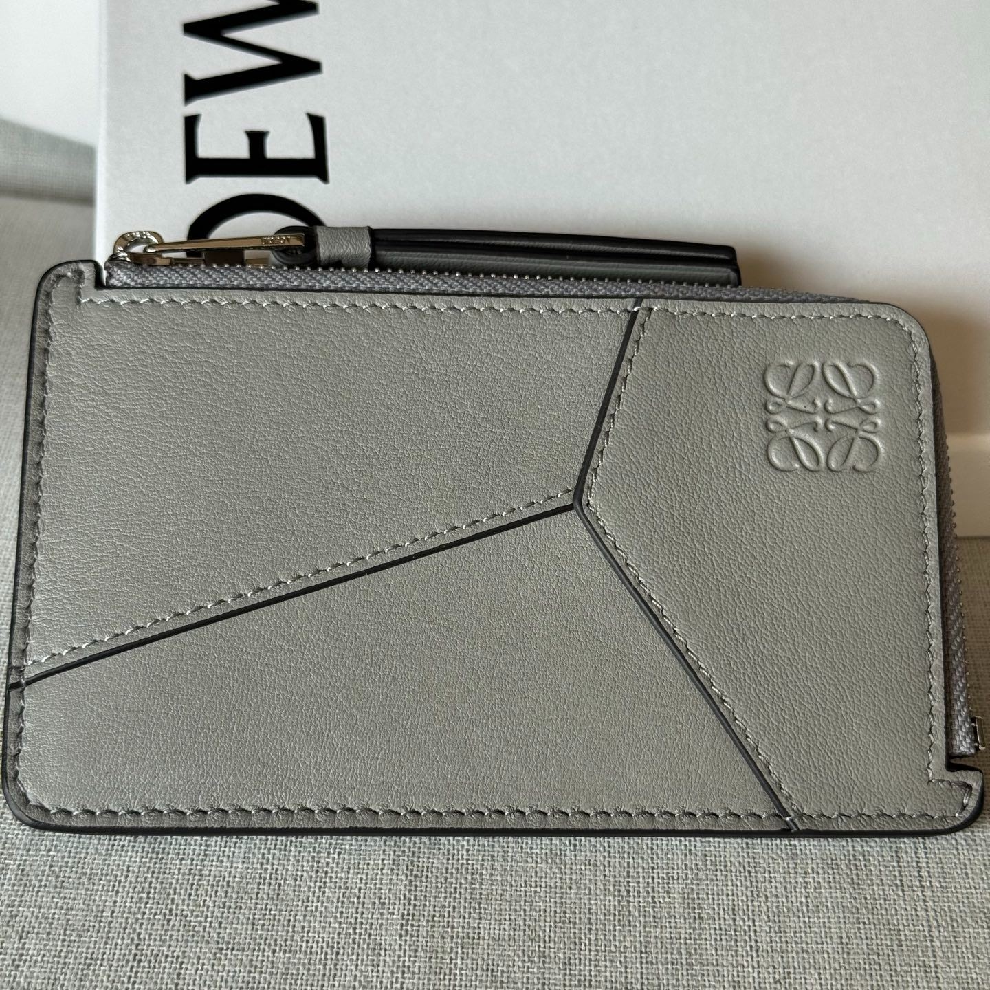 LOEWE Puzzle long coin cardholder in classic calfskin（C510G17X05）