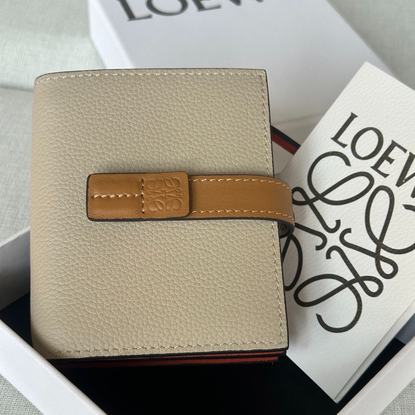LOEWE Compact Zip Wallet Soft Grain Calf（C660Z41X01）