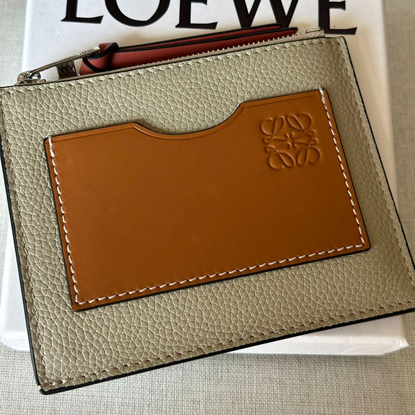 LOEWE Coin Purse/Card Holder/Coin Card Clip, Large （C660O37X01）